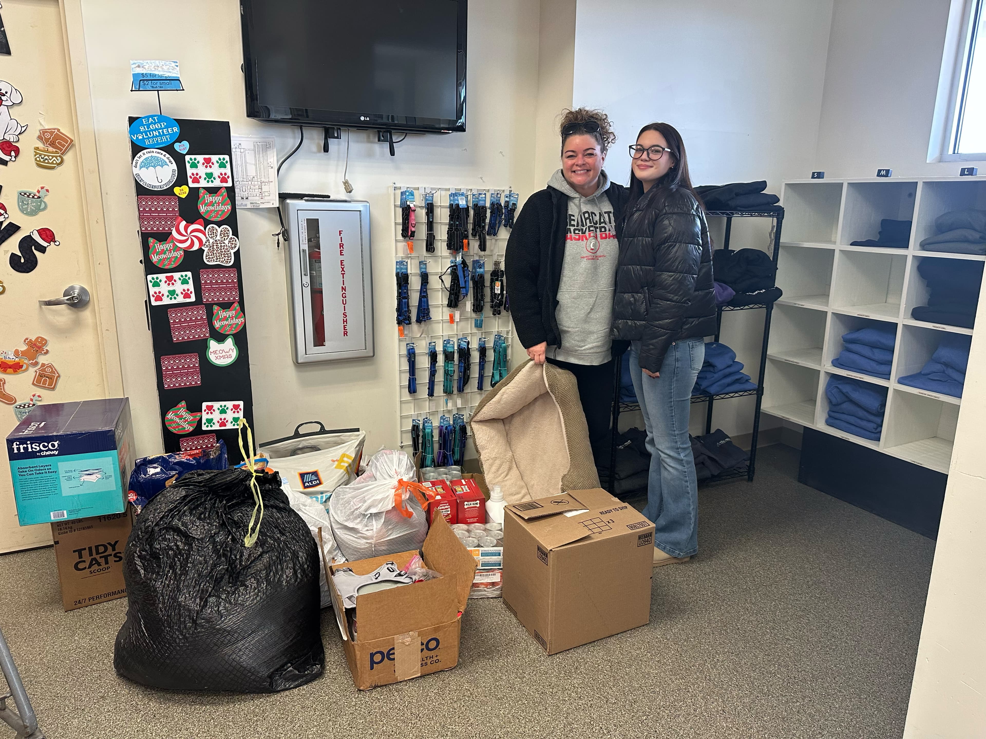 Volunteers_with_donated_supplies_boxes